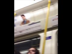 Busty Blonde Tranny cums στον εαυτό της