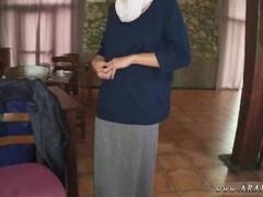 Arab train Hungry Woman Gets Food and Fuck